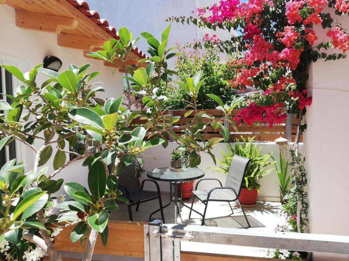 Small Studio With Yard Hanya Dış mekan fotoğraf