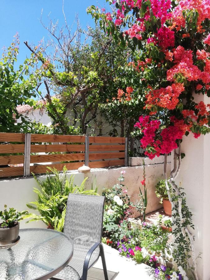 Small Studio With Yard Hanya Dış mekan fotoğraf